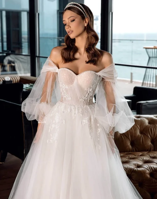 Elegant-Bridal-Looks-in-Dubai.webp